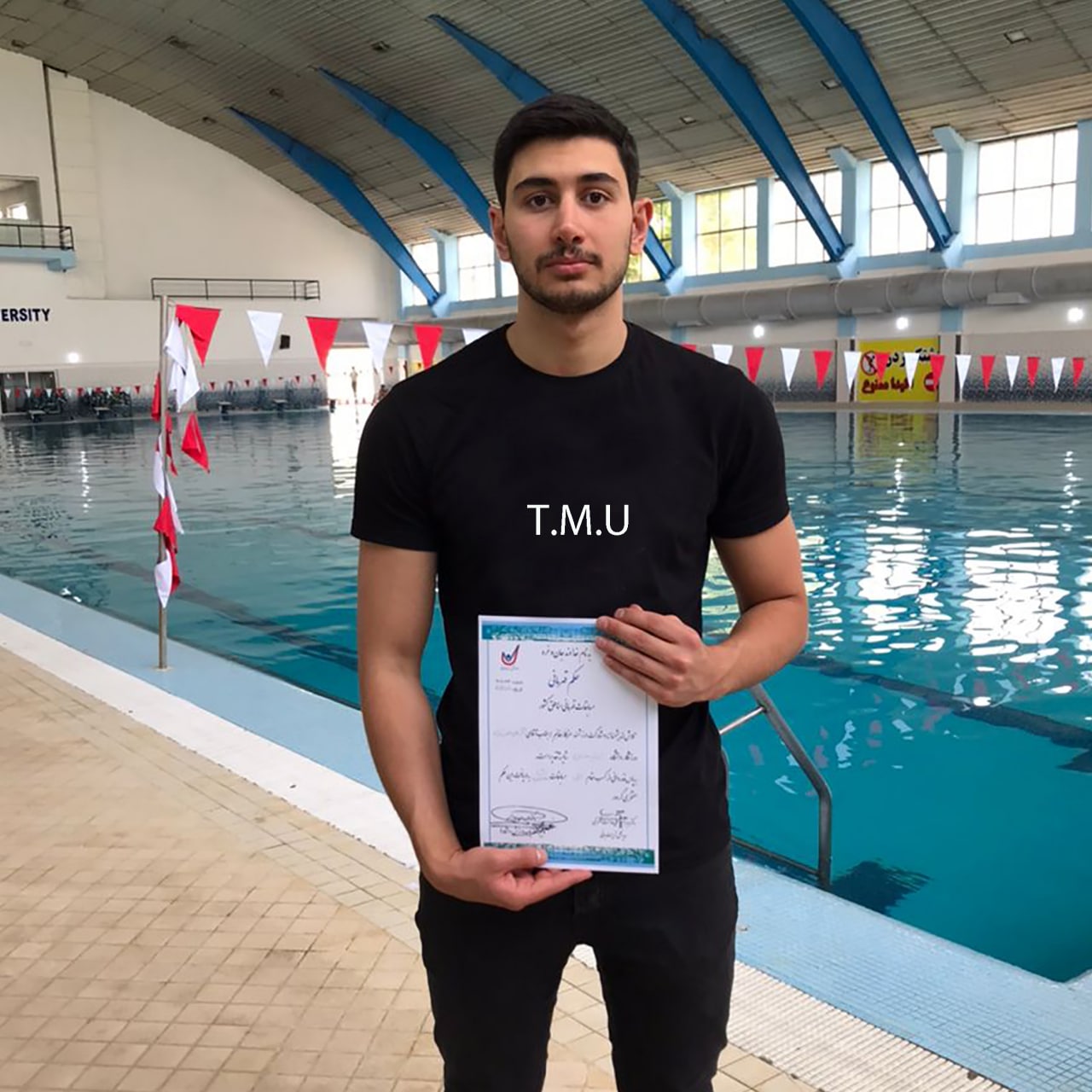  کسب یک مدال طلا و دو نقره شنای دانشجویان منطقه یک کشور توسط دانشجوی دانشگاه 